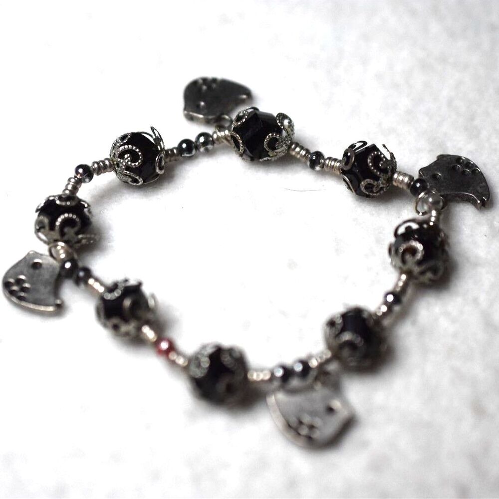 Charming Silver Tone Filigree Black Glass Beaded Birds Charm 6" Stretch Bracelet